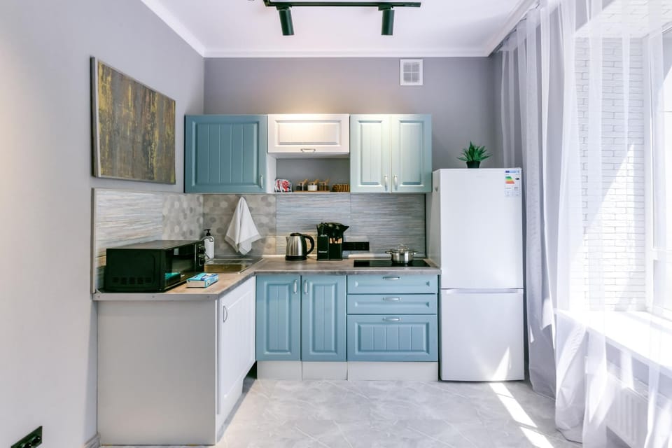 Coffee/tea facilities, Kitchen or kitchenette, microwave, stove