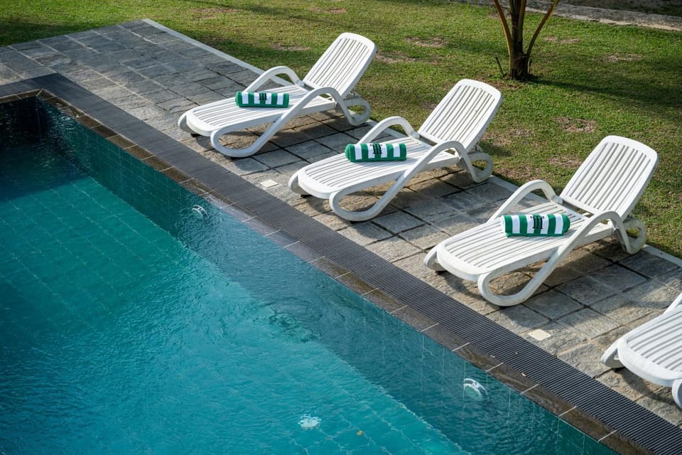 Swimming pool, Swimming pool, sunbed