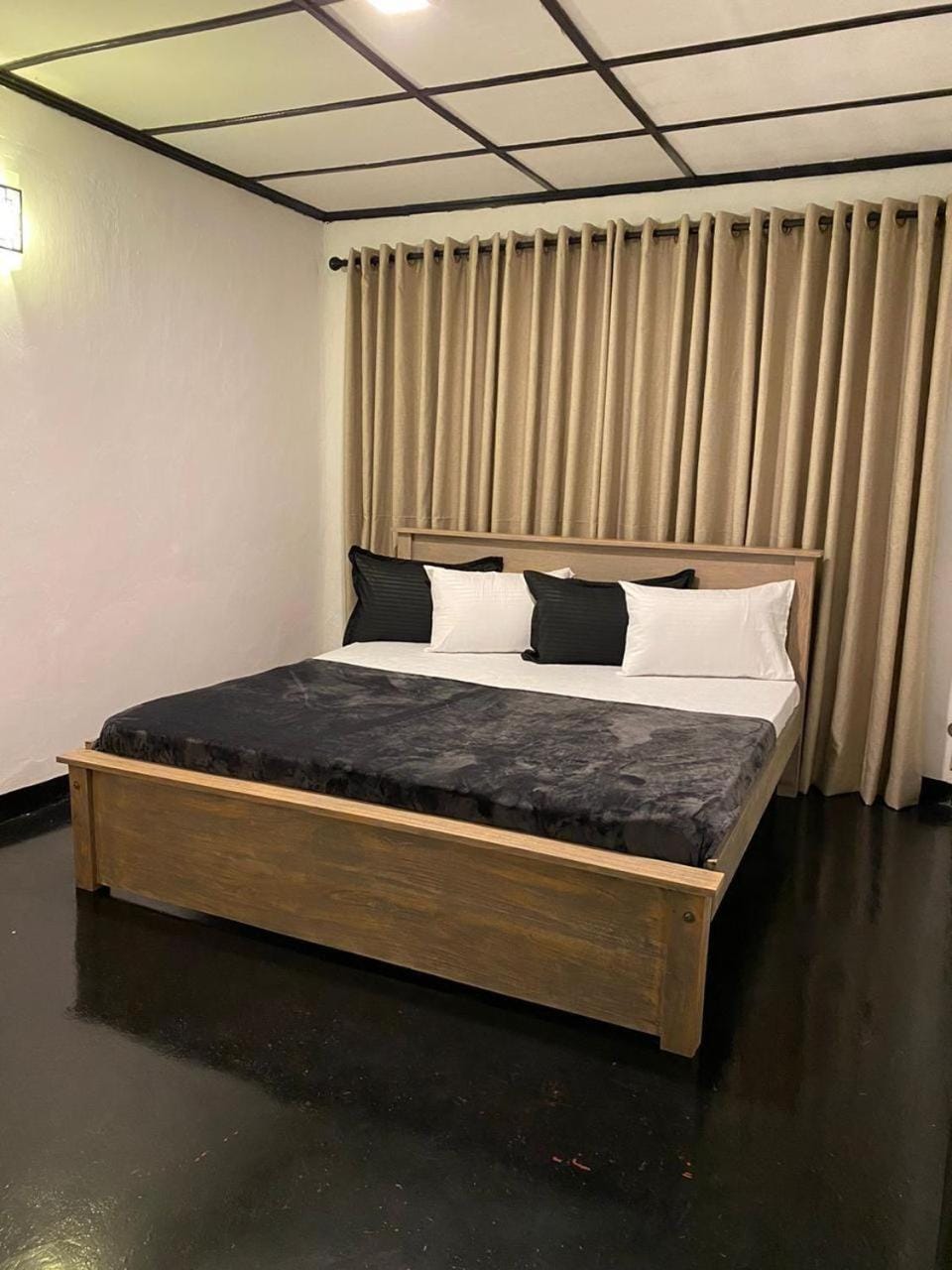The Hilltop Hideout Apartment in Nuwara Eliya