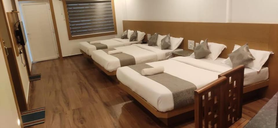 SUROOR Recidency Hotel in Kerala