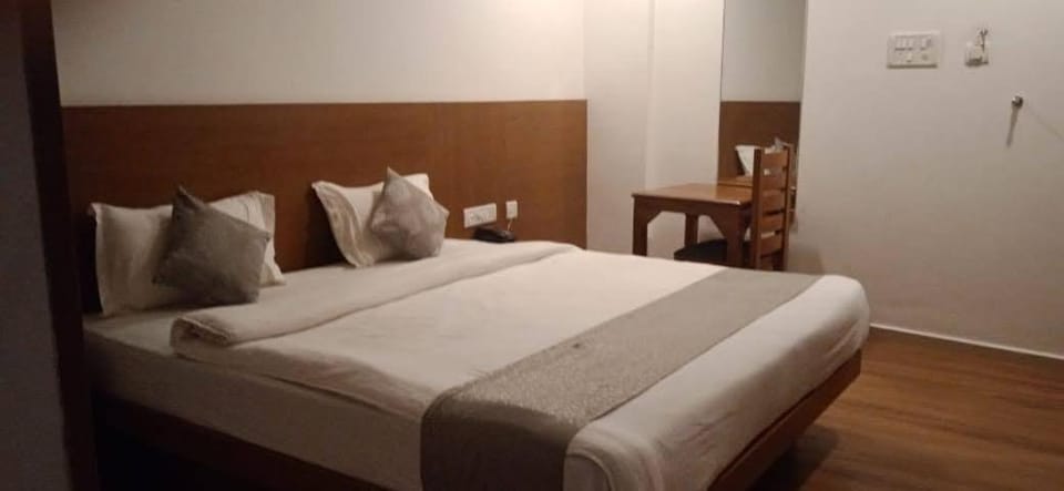 SUROOR Recidency Hotel in Kerala
