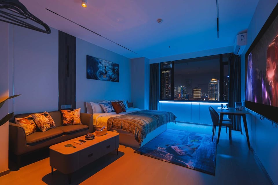 Bed, Photo of the whole room, Seating area