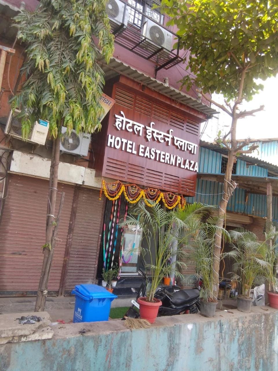 Hotel Eastern Plaza Hotel in Mumbai