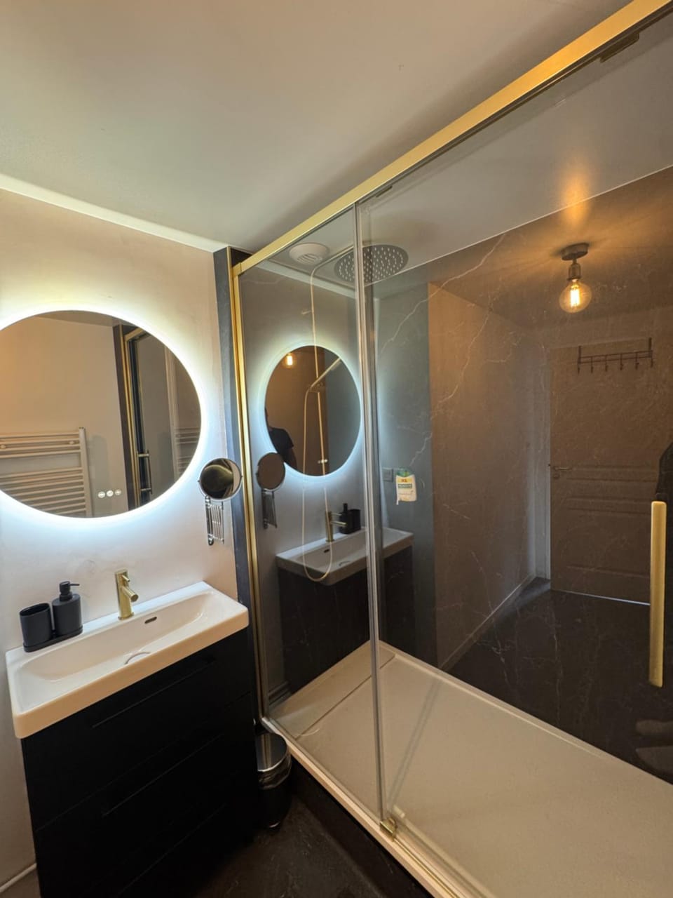Shower, Bathroom