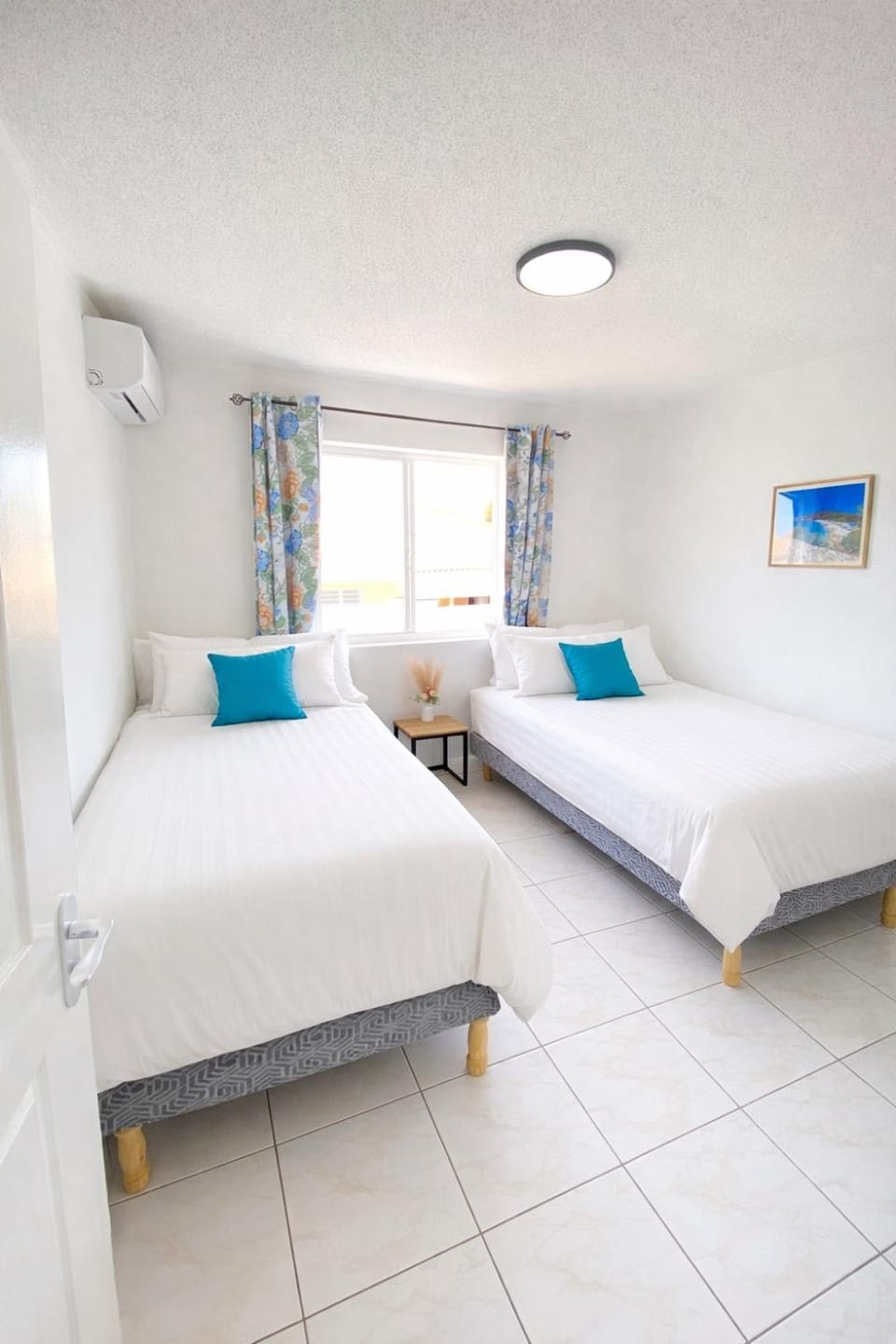 NEW - Bendishon Villa - 5 Bedroom Villa House in Curaçao