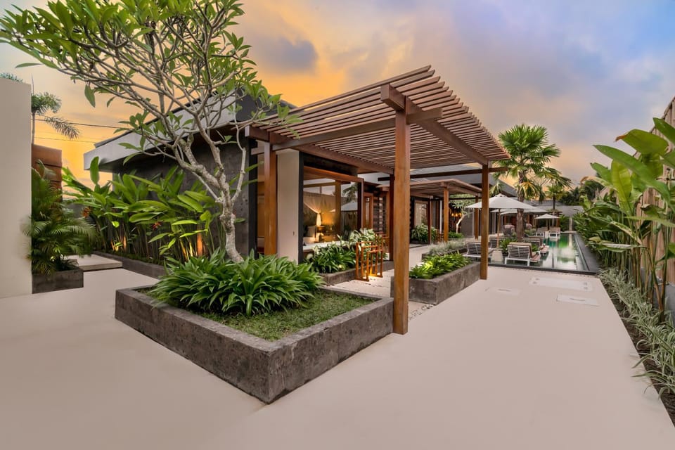 Property building, Garden, Garden view