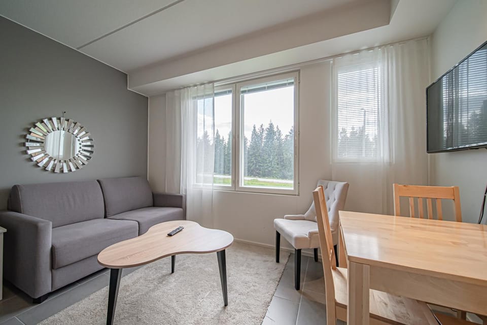 TV and multimedia, Living room, Seating area, Dining area, heating, internet