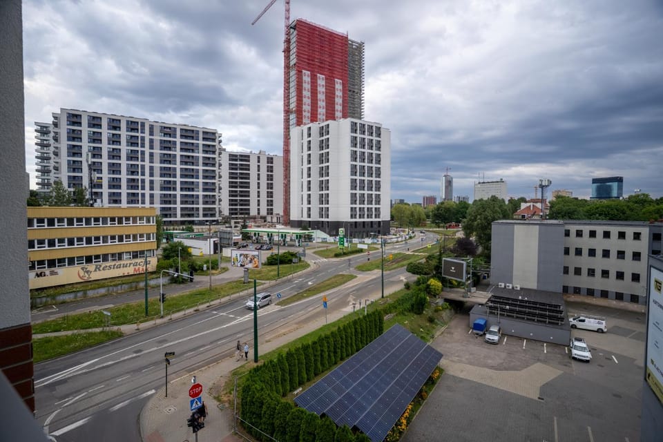 Neighbourhood, City view, Location