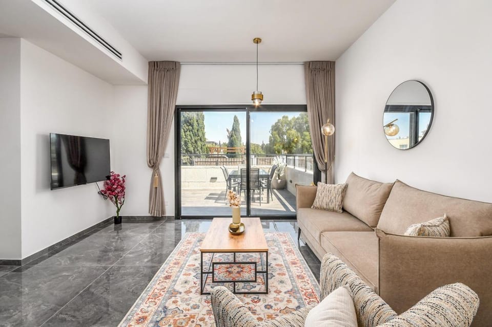 Penthouse with pool jerusalem Apartment in Jerusalem