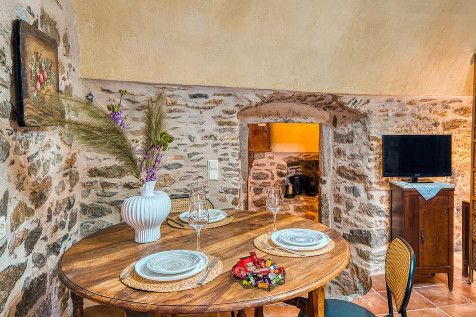 Mesaionas 1 Apartment in Decentralized Administration of the Aegean