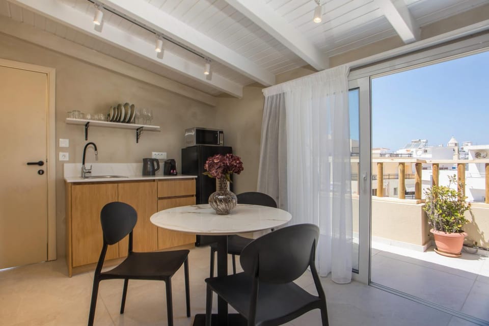 New Town Deluxe Loft Apartment in Rhodes