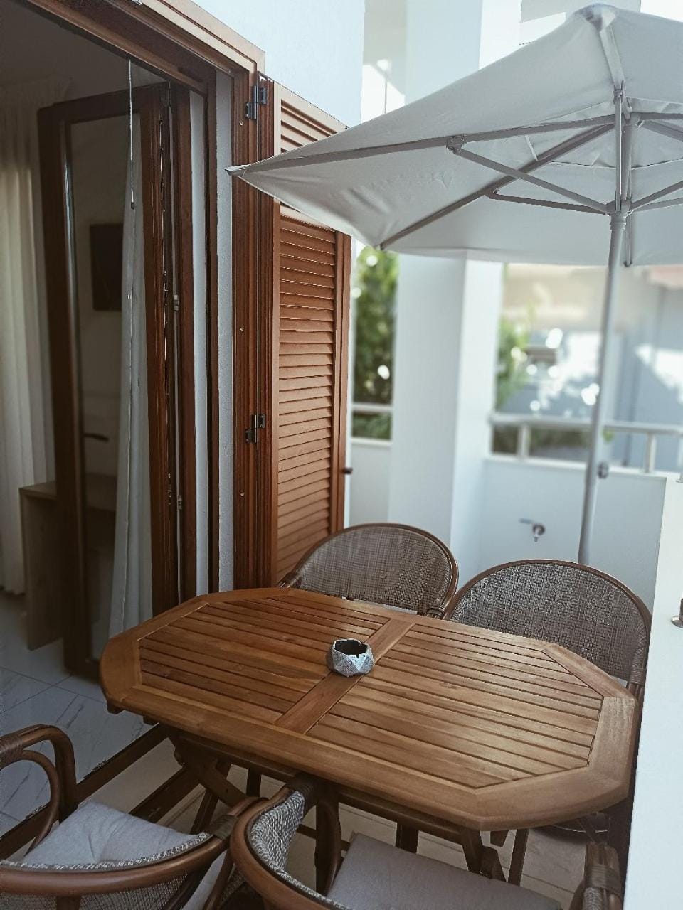 Patio, Balcony/Terrace, Seating area, Dining area