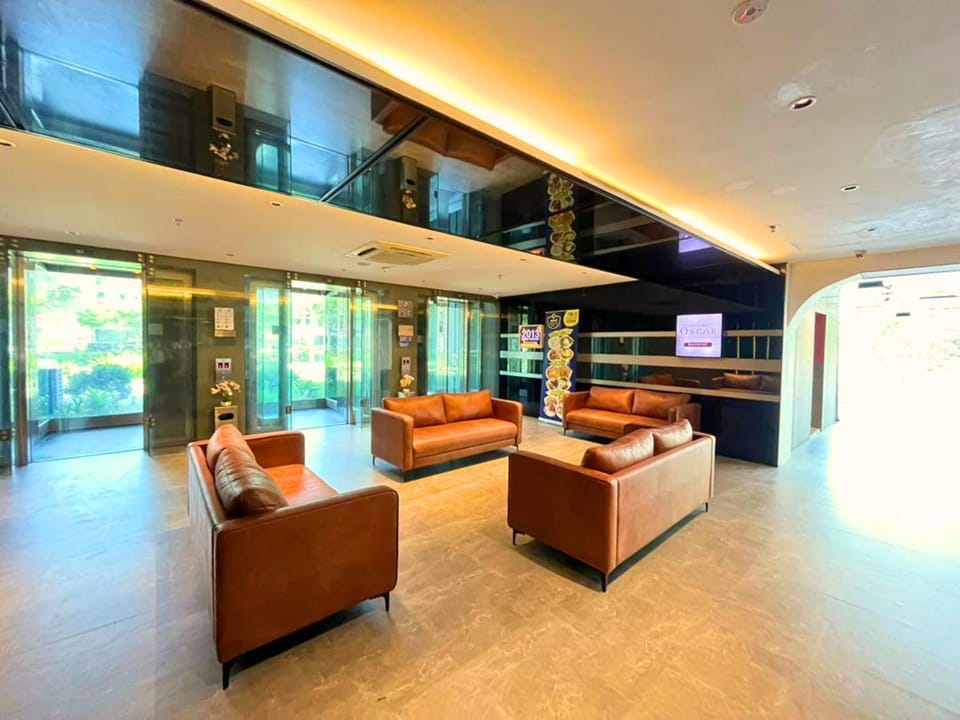 Lobby or reception, elevator