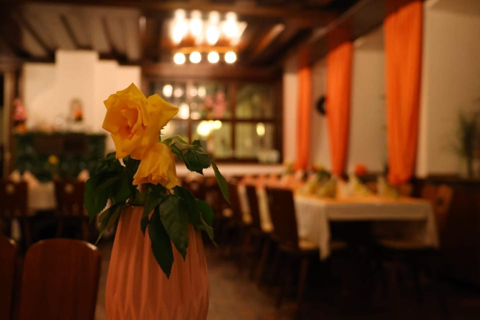 Landgasthof Hotel Zum Roß Dorfgütingen Inn in Baden-Württemberg