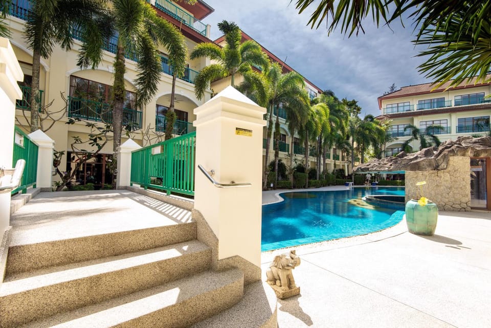 Property building, Pool view, Swimming pool, sunbed