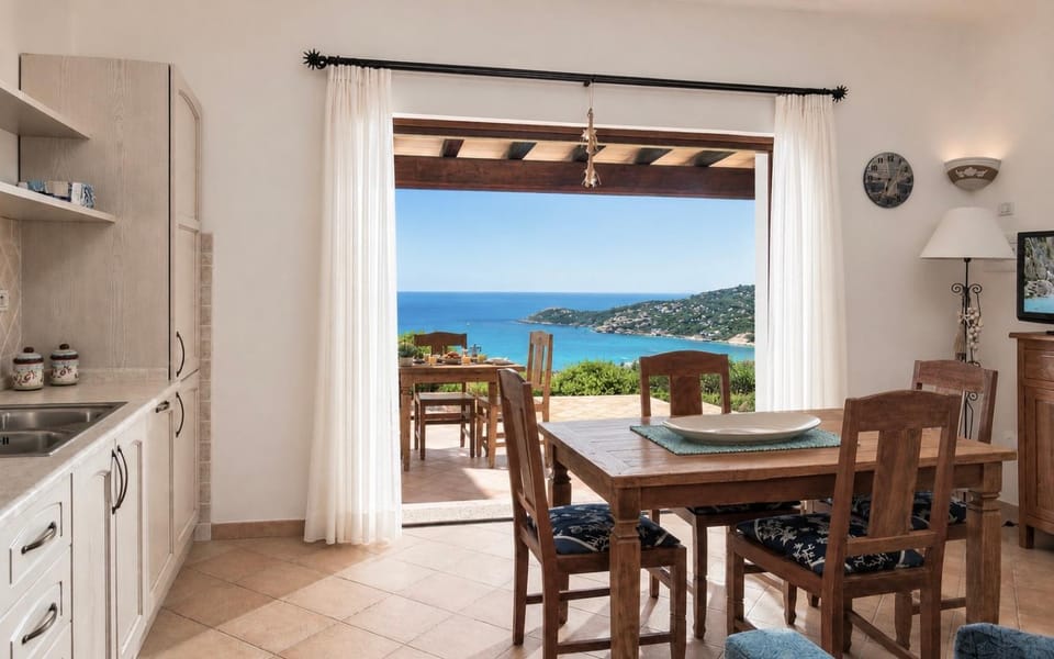 Natural landscape, Balcony/Terrace, Kitchen or kitchenette, Dining area, Sea view