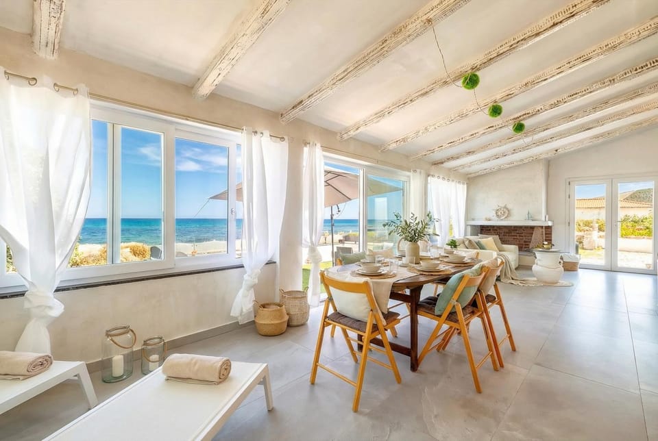 Natural landscape, Living room, Dining area, Sea view