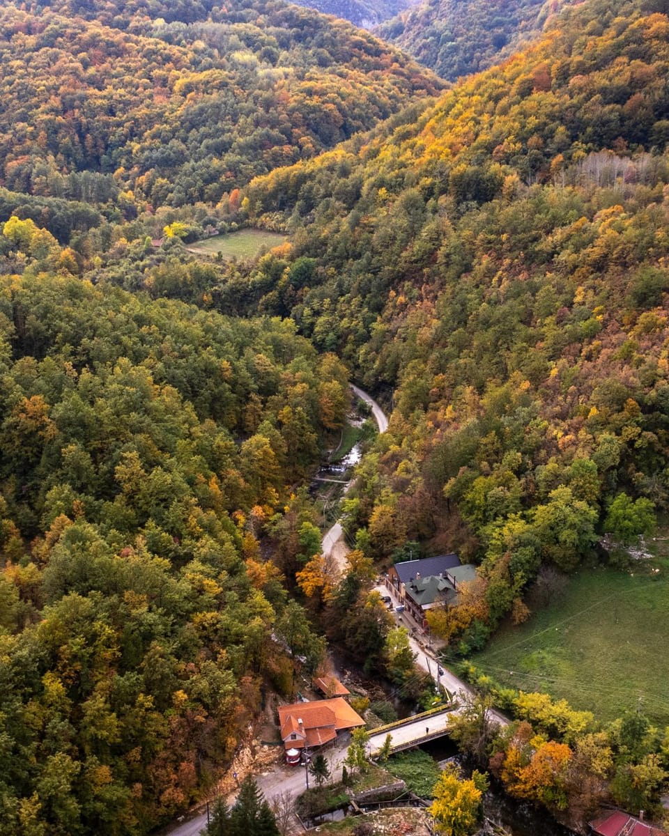 Off site, Natural landscape, Bird's eye view, Hiking, Hiking, Cycling, Cycling, Autumn, Mountain view