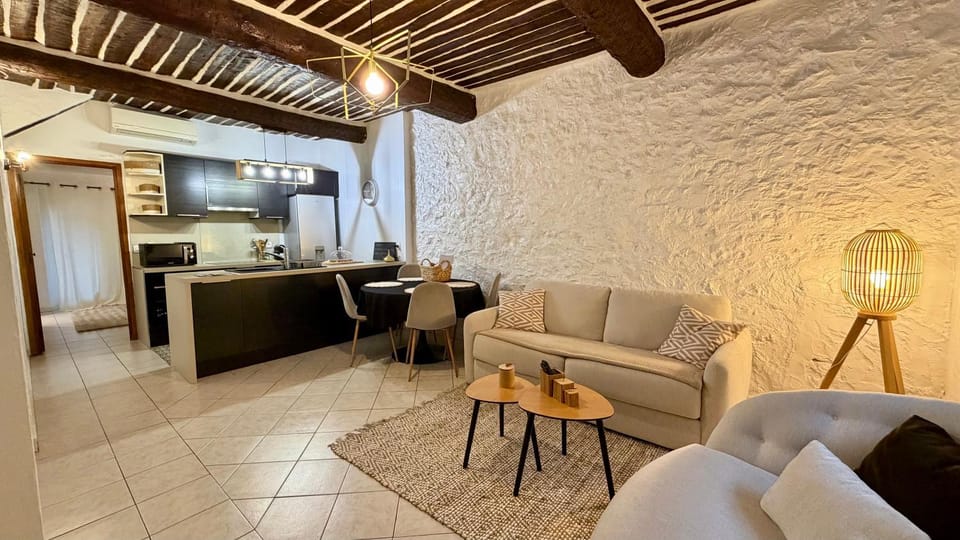2 pièces Vieil Antibes Apartment in Antibes