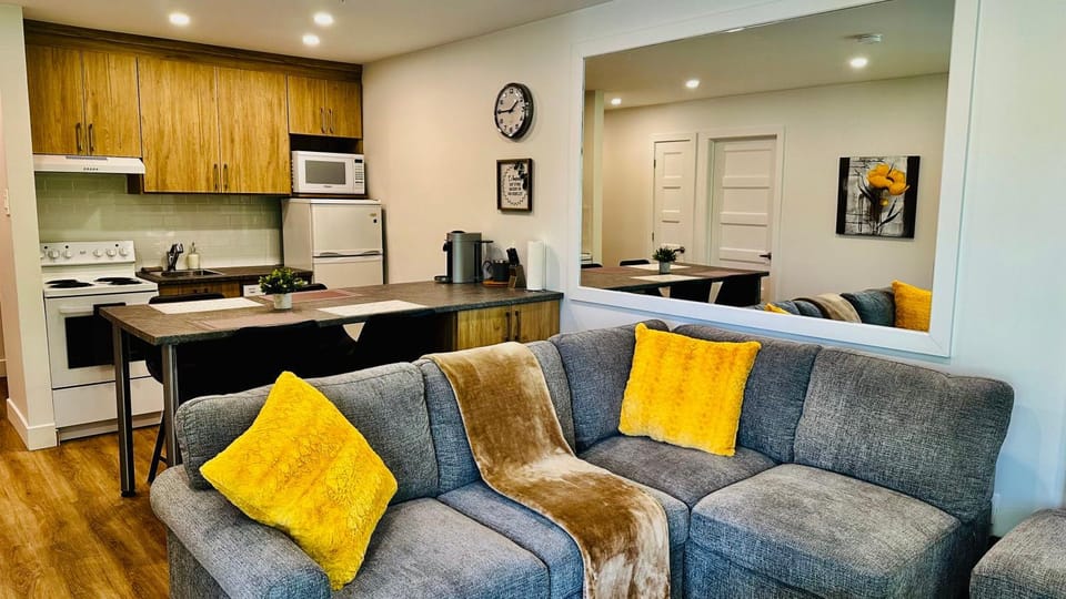 Swimming Pool Spa - Condo Mont Tremblant Apartment in Mont-Tremblant