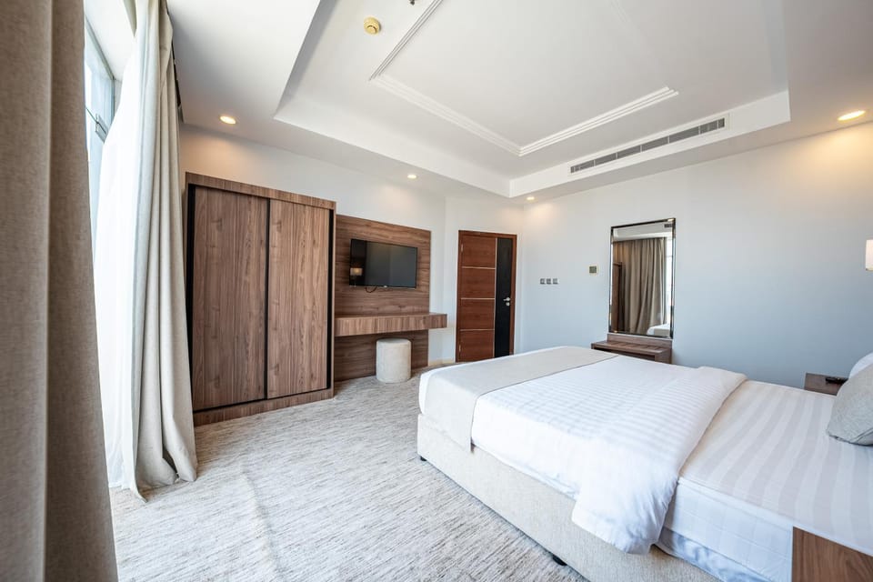 Bed, TV and multimedia, Photo of the whole room, Bedroom, wardrobe