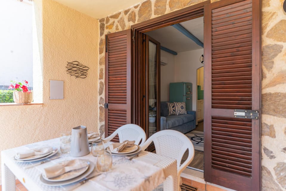 Property building, Balcony/Terrace