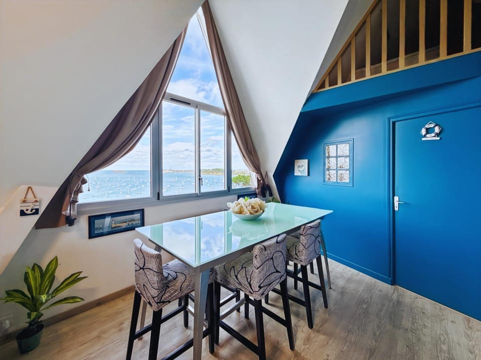 Le Saphir - Vue Mer & Plage Privée - Garage Privé Apartment in Dinard