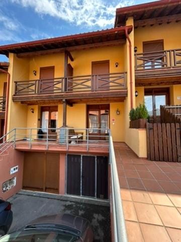 Property building, Balcony/Terrace