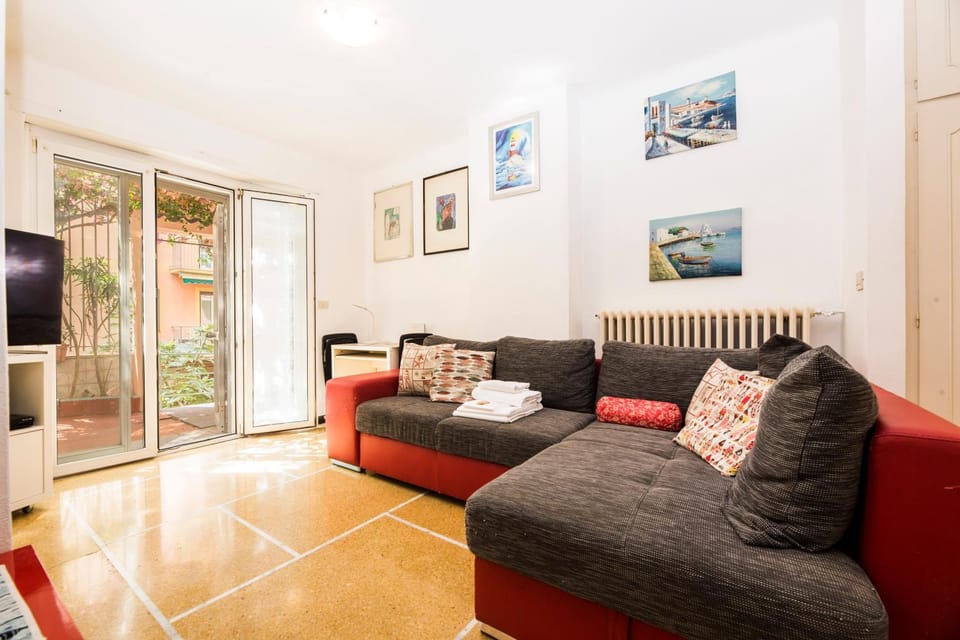 Patio, TV and multimedia, Living room, Seating area