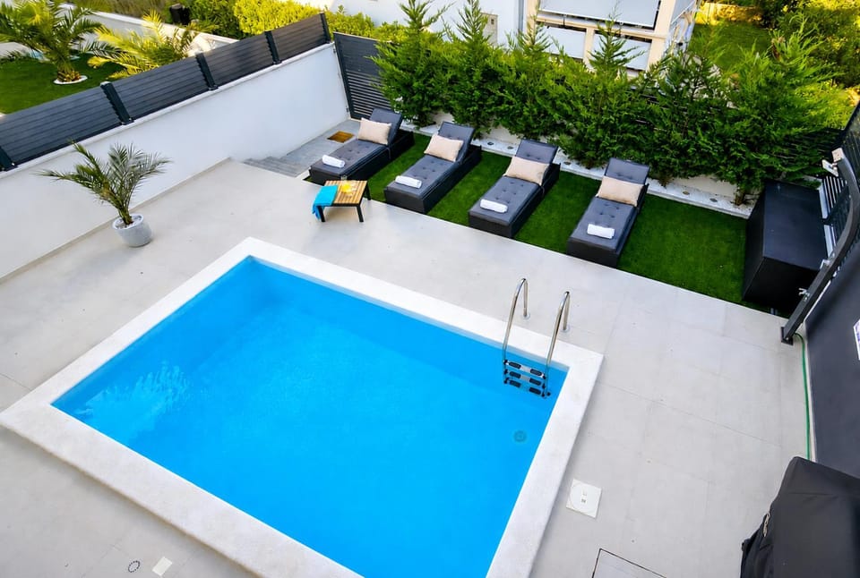 New - Luxury Villa Angel - private pool Villa in Zadar County