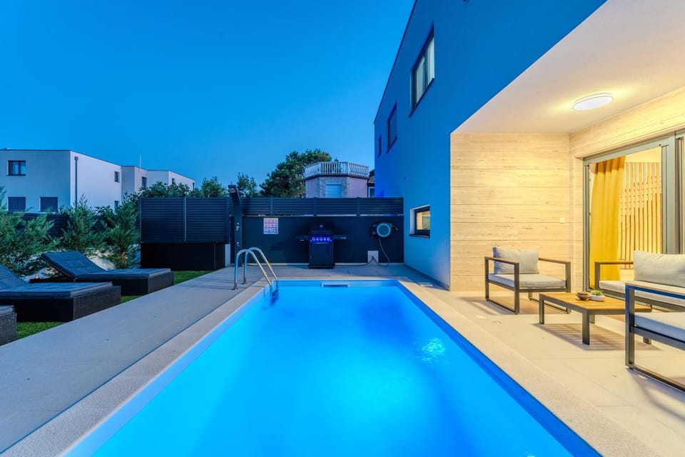 Pool view