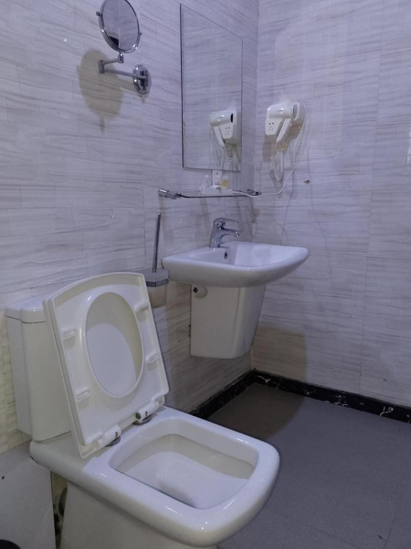 Toilet, Bathroom