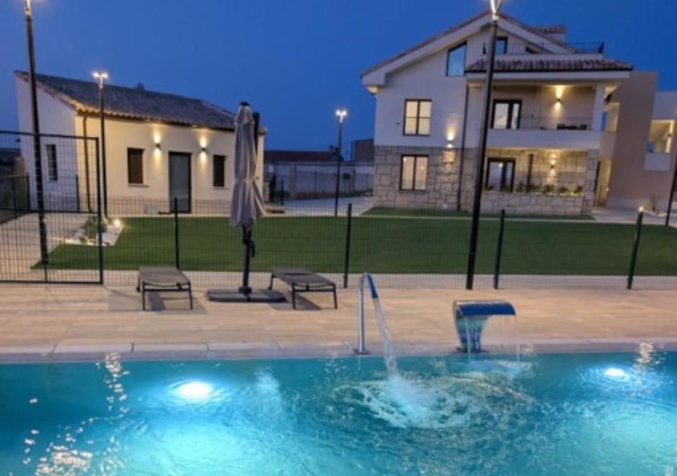 Property building, Swimming pool