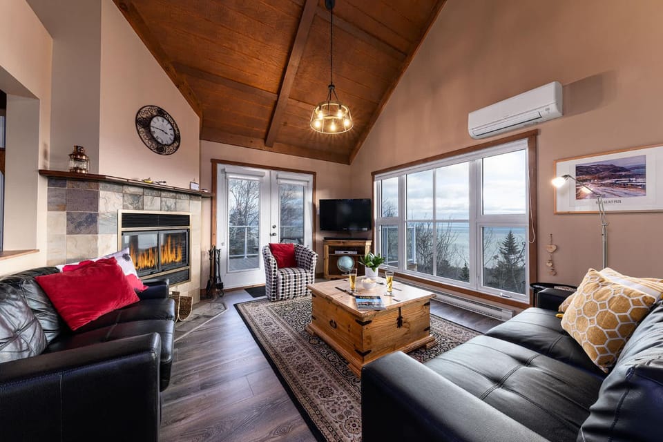 SPA - Condo Lapaix-Ski Apartment in Baie-Saint-Paul