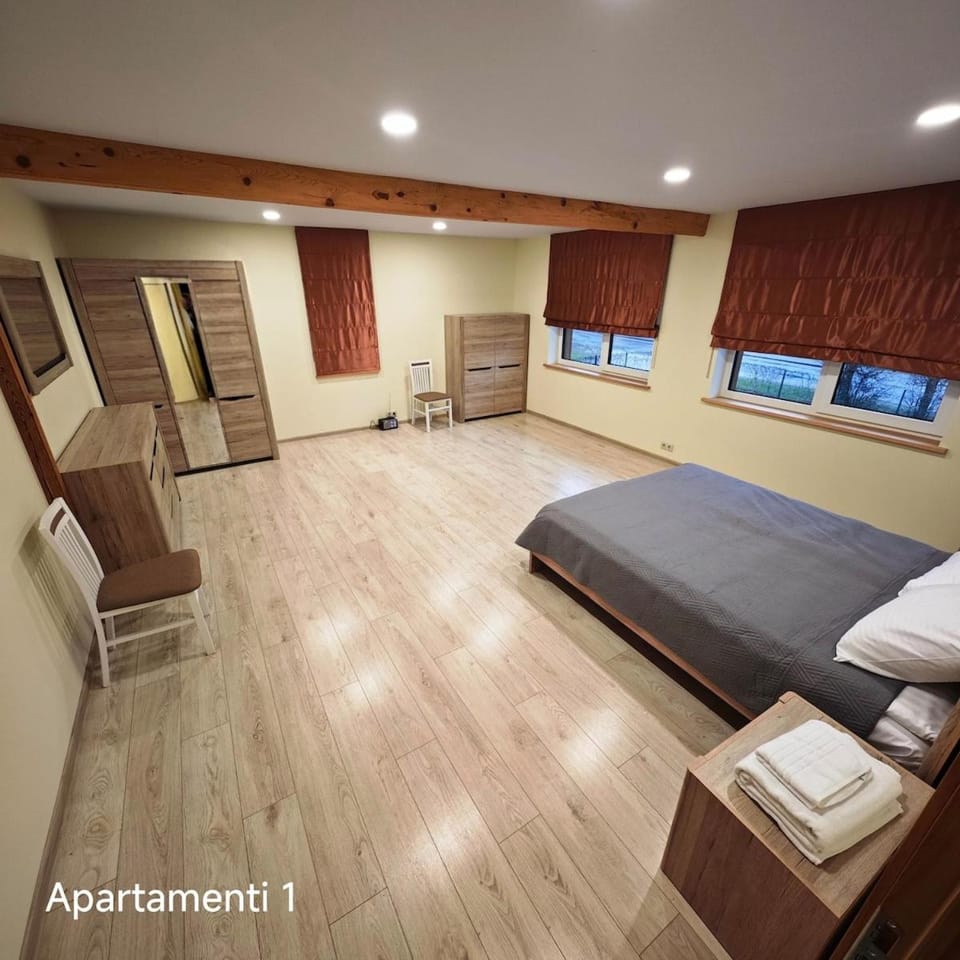 Bed, Photo of the whole room, Seating area, Evening entertainment, Bedroom