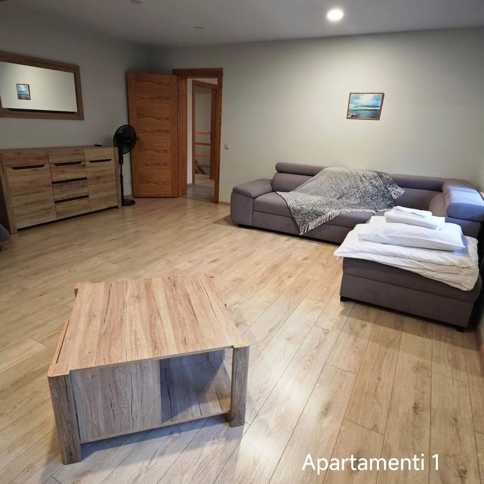 Communal lounge/ TV room, Bed, Living room, Photo of the whole room, Seating area, Evening entertainment, Bedroom