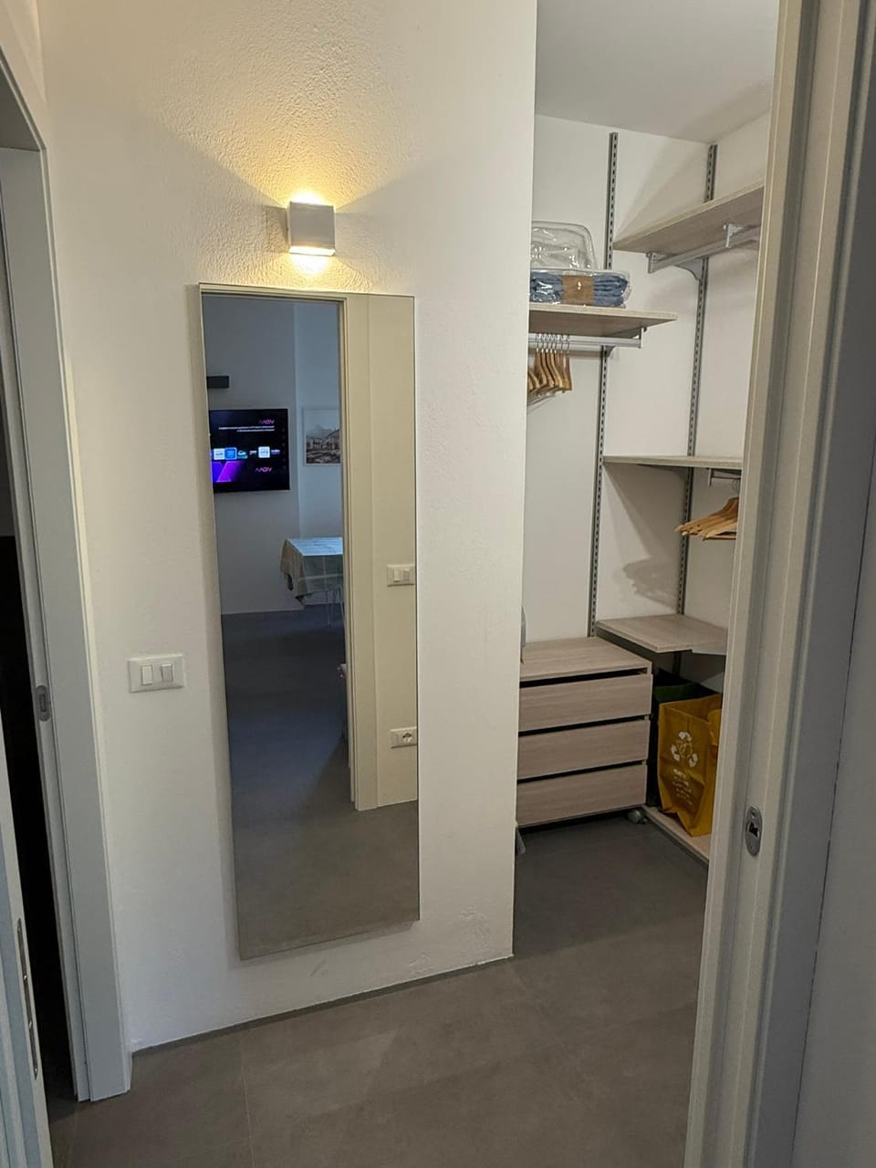 wardrobe