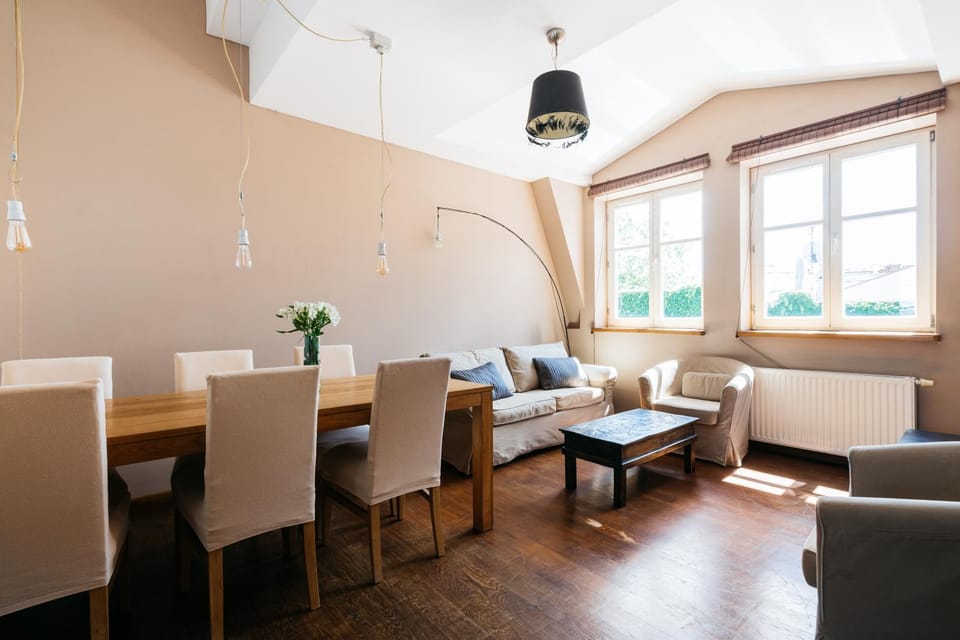 Living room, Seating area, Dining area