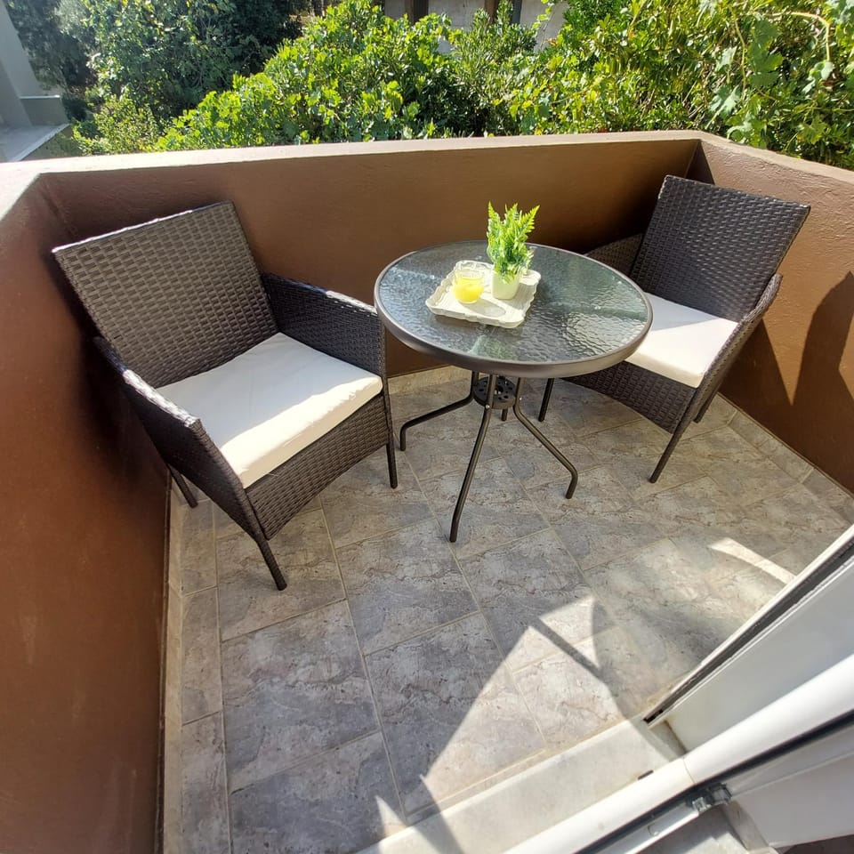 The Mastiha Spot 4 Apartment in Decentralized Administration of the Aegean