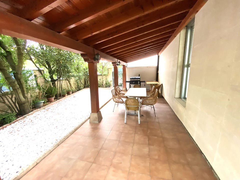 Patio, Garden, Balcony/Terrace, Seating area, Dining area, Garden view