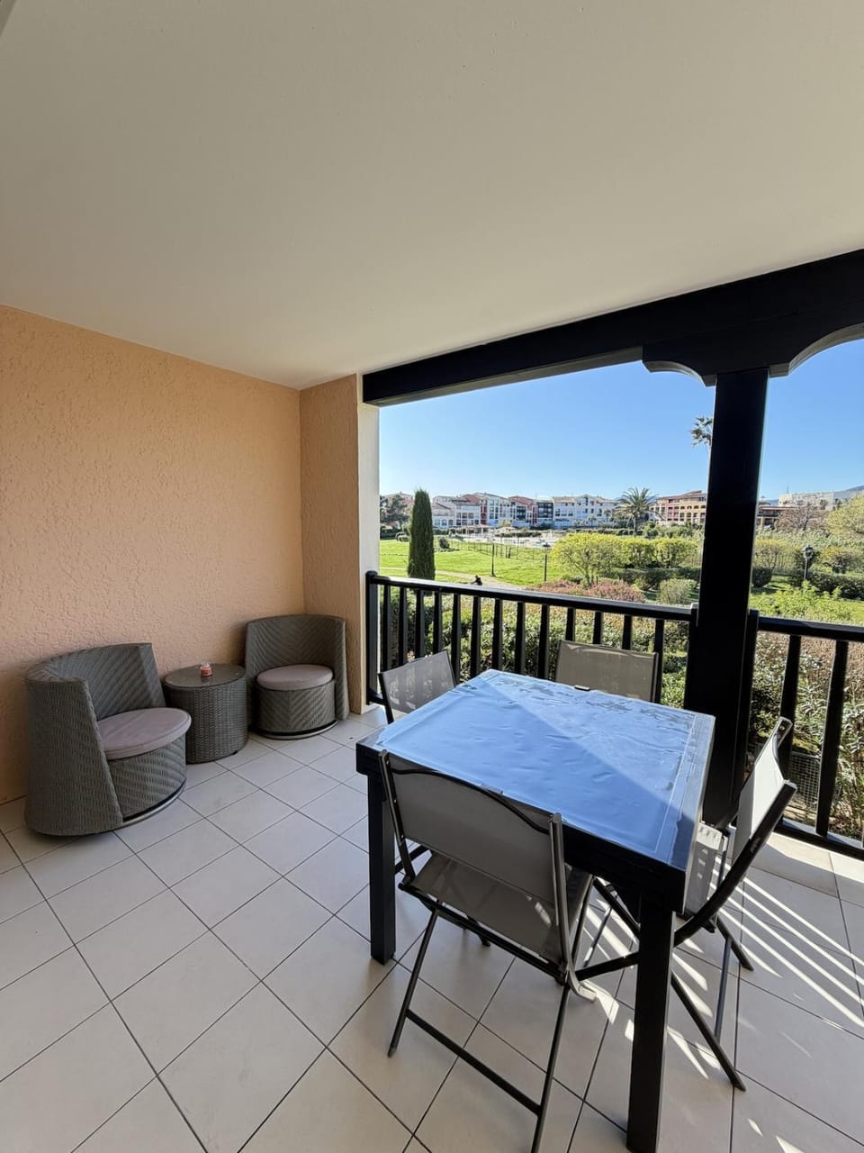 Patio, Day, Natural landscape, View (from property/room), Balcony/Terrace, Seating area, Dining area