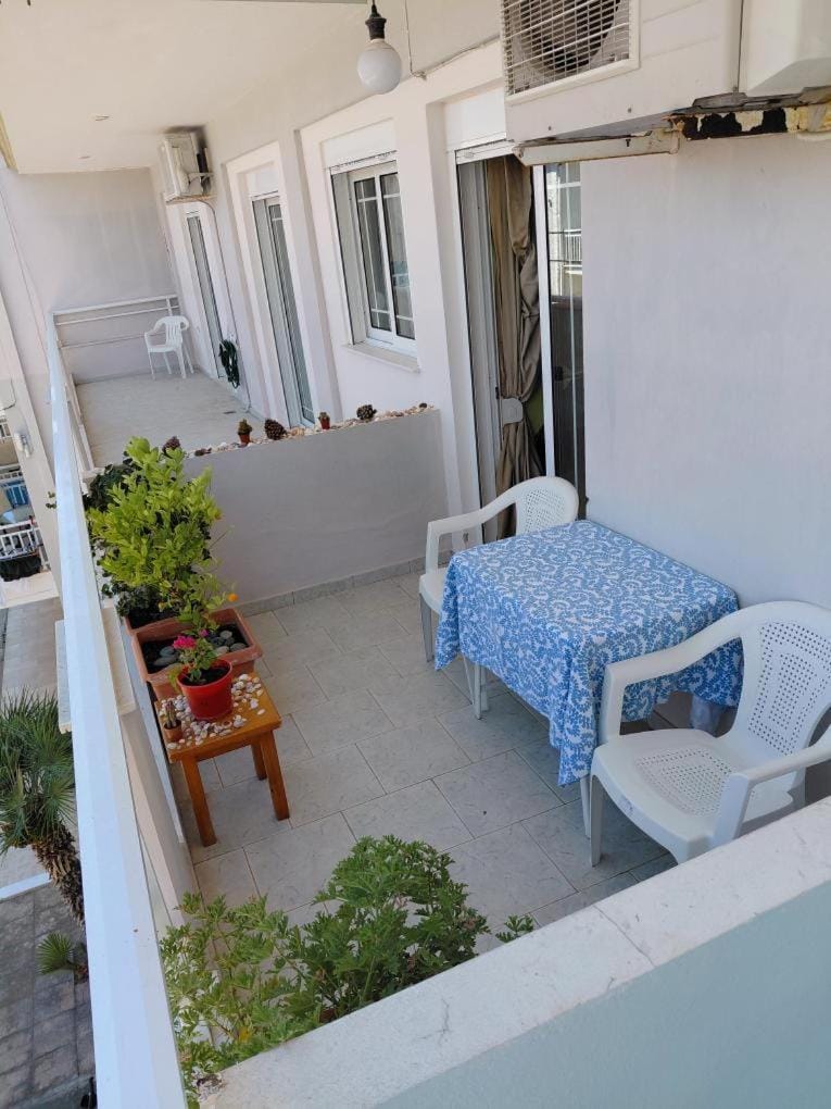 Day, View (from property/room), Balcony/Terrace, Seating area, Dining area