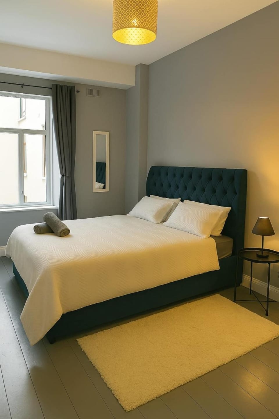 2 Bedroom Apt Pearse Street, Walking Distance to Dublin City Centre Apartment in Dublin