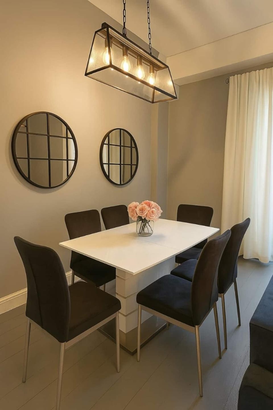 2 Bedroom Apt Pearse Street, Walking Distance to Dublin City Centre Apartment in Dublin