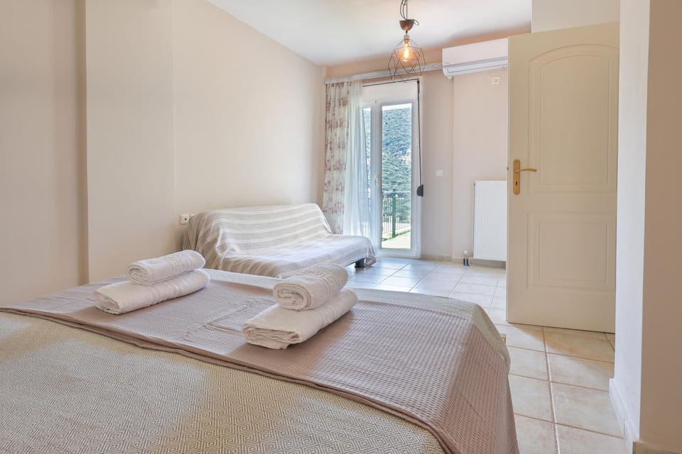 Nikos and Vicky's House House in Agia Effimia