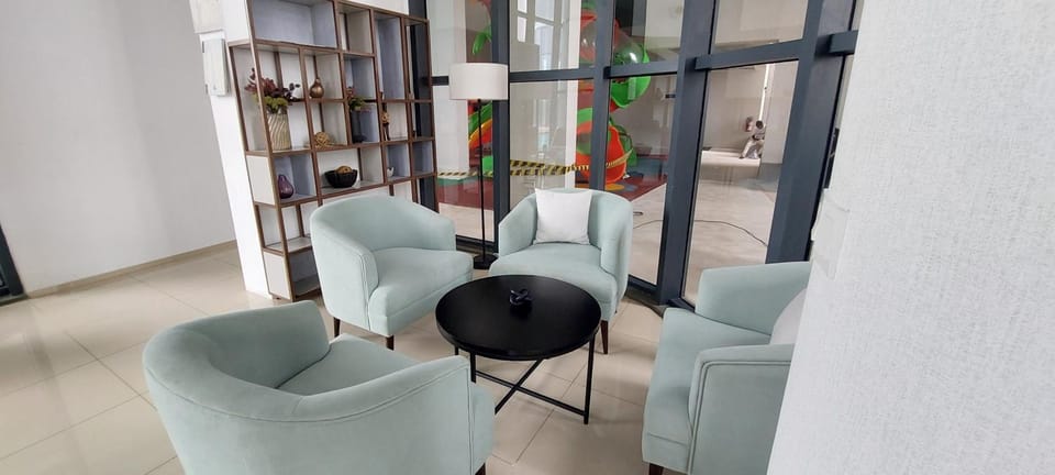 Communal lounge/ TV room, Business facilities
