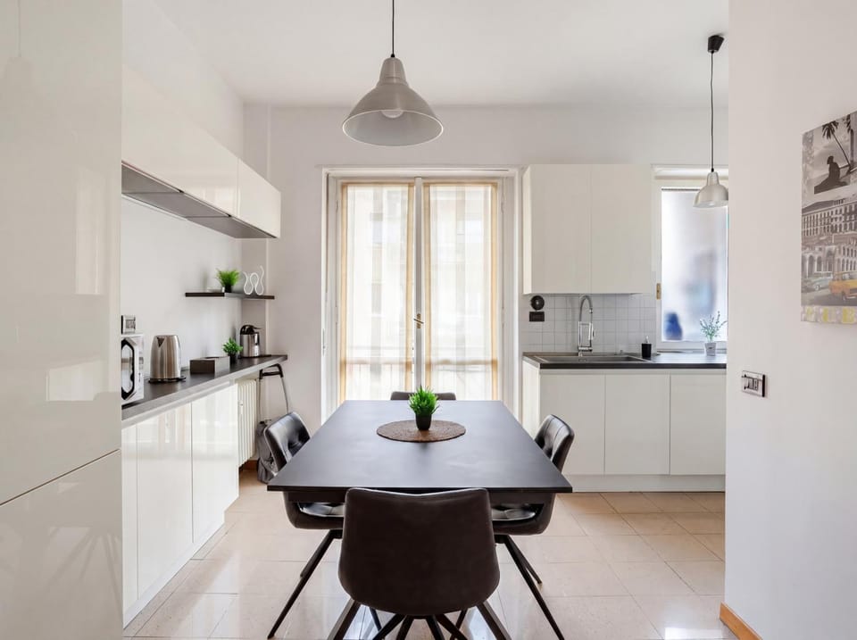 Lunch, kitchen