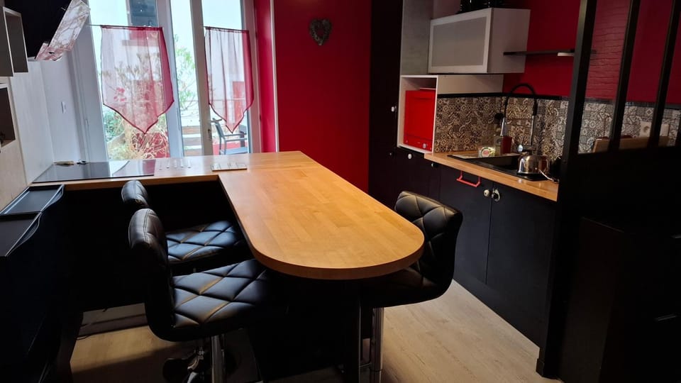 maison de ville Apartment in Issoire