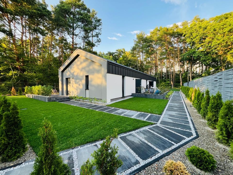 Property building, Natural landscape, Garden, Garden view