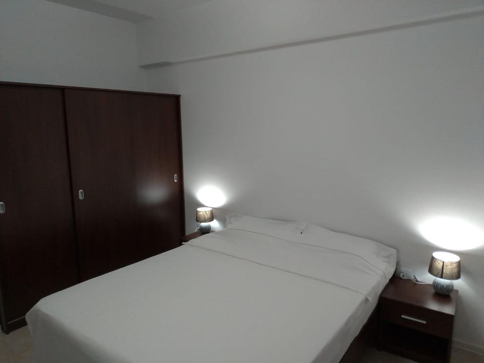 Bed, Bedroom, wardrobe